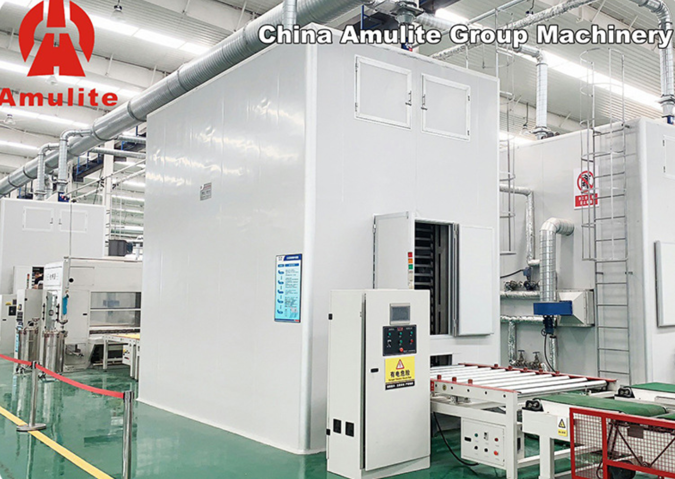 	適用于纖維水泥板生產(chǎn)線，硅酸鈣板生產(chǎn)線，纖維水泥壓力板生產(chǎn)線，硅酸鈣板設(shè)備，等進行底漆、面漆輥涂和著色。經(jīng)本機臺處理過的漆膜表面光滑，飽和度好，前后無堆漆，可以同淋涂效果差無幾但面漆厚度大大降低，只有厚，約6-25g/m2,而淋涂卻有80-180g/m2。相比之下，纖維水泥板涂裝生產(chǎn)線實為節(jié)省成本之利器。輸送皮帶及膠輪，電光輪單獨由進口電機、變頻器調(diào)速，使油漆光滑度，漆膜厚度更為精密控制。涂布輪采用快拆式，換裝方便，定位精準，高度采用計數(shù)表讀數(shù)，對于不同厚度之板材，更能心中有數(shù)，操作自然方便。